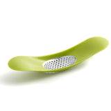 Rocker™ Garlic Crusher