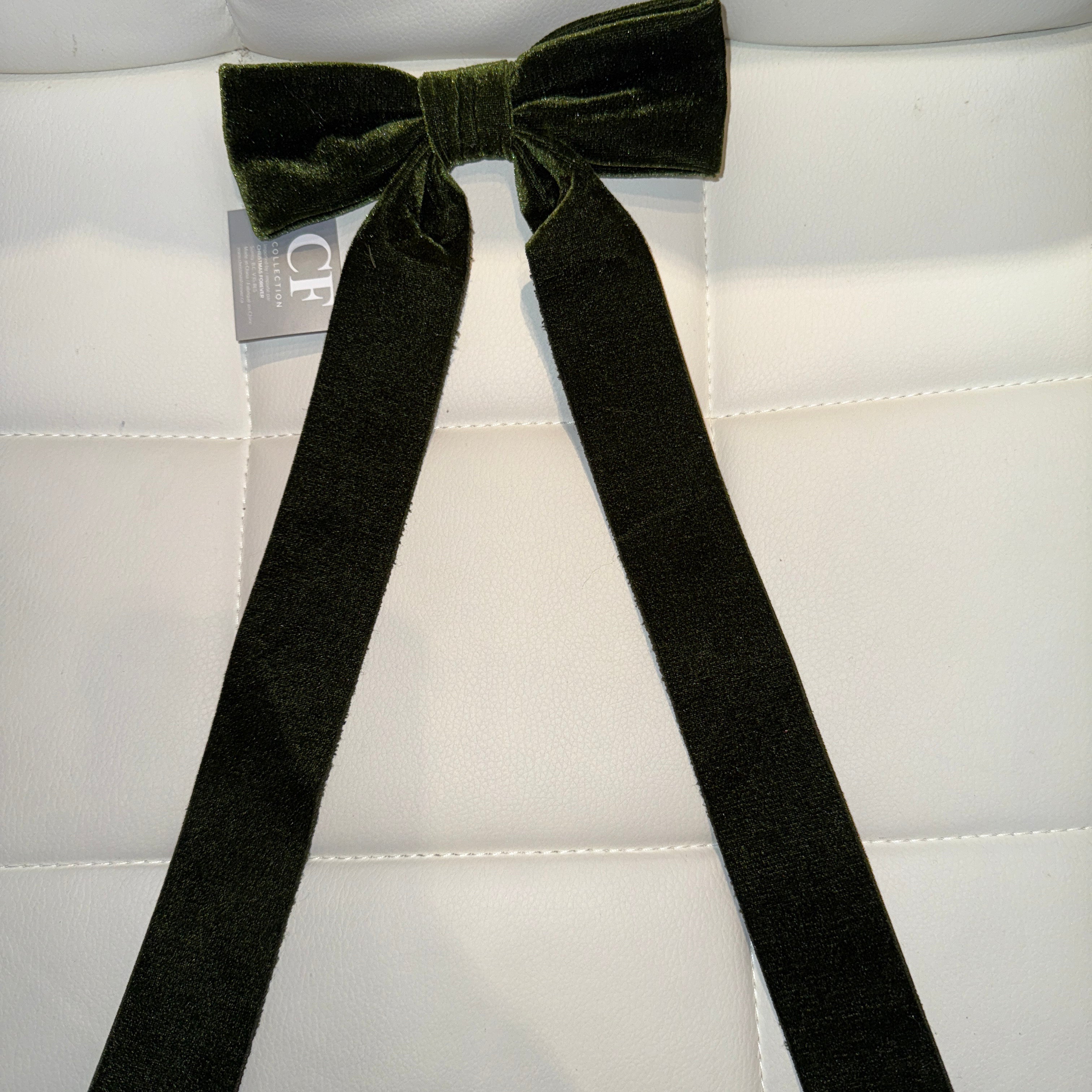 Velvet Classic Bow Clip