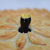 Porcelain Black Bird Pie Vent